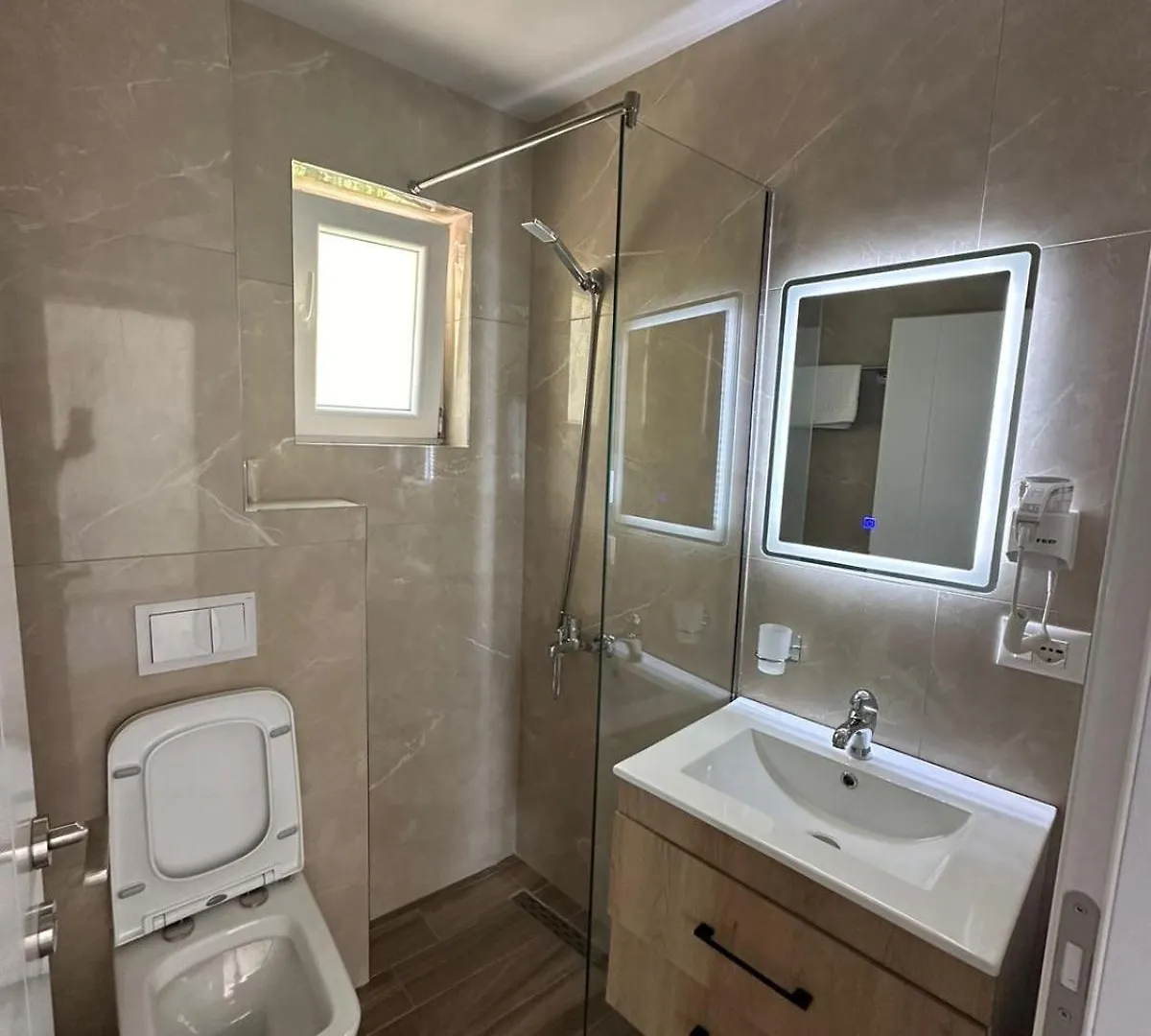 Hotel Demoli Pogradec