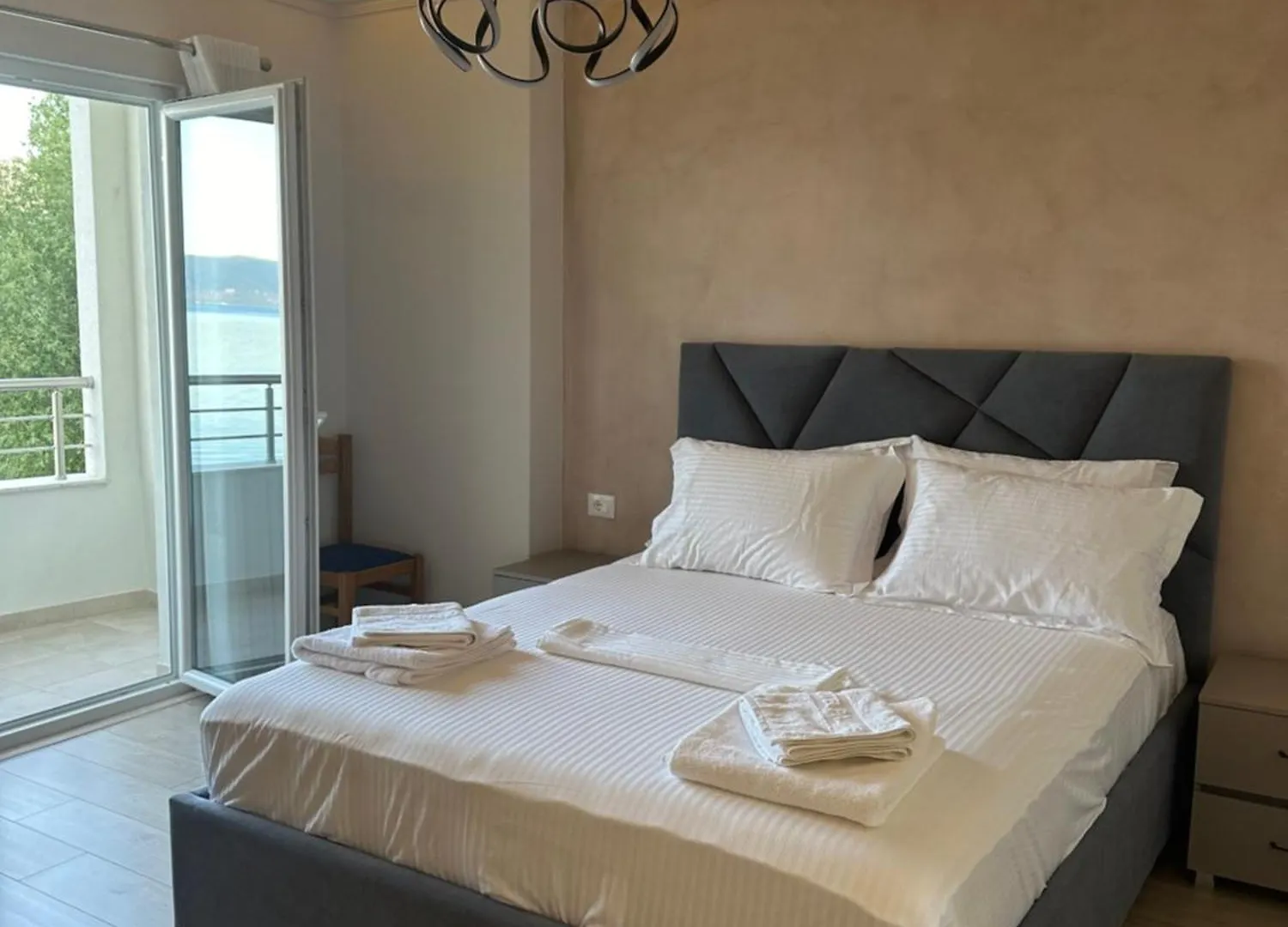 Hotel Demoli Pogradec 0*,