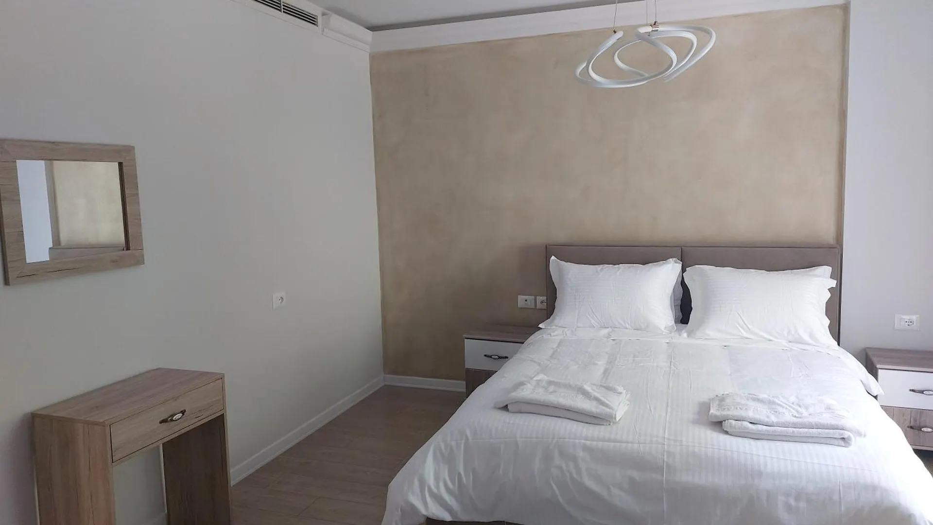 Hotel Demoli Pogradec 0*,  Albania
