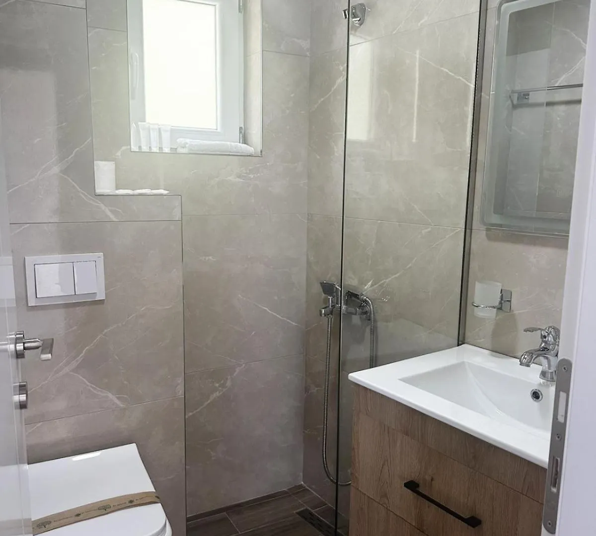 Hotel Demoli 포그라데츠